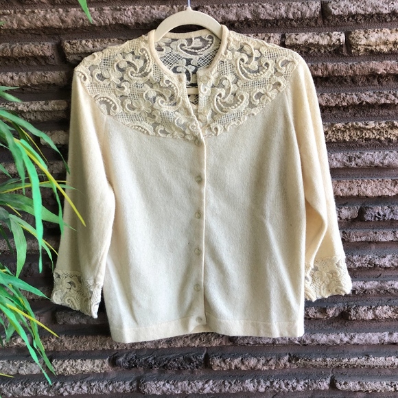 Vintage Sweaters - Vintage Women's Ivory Wool & Lace Cardigan